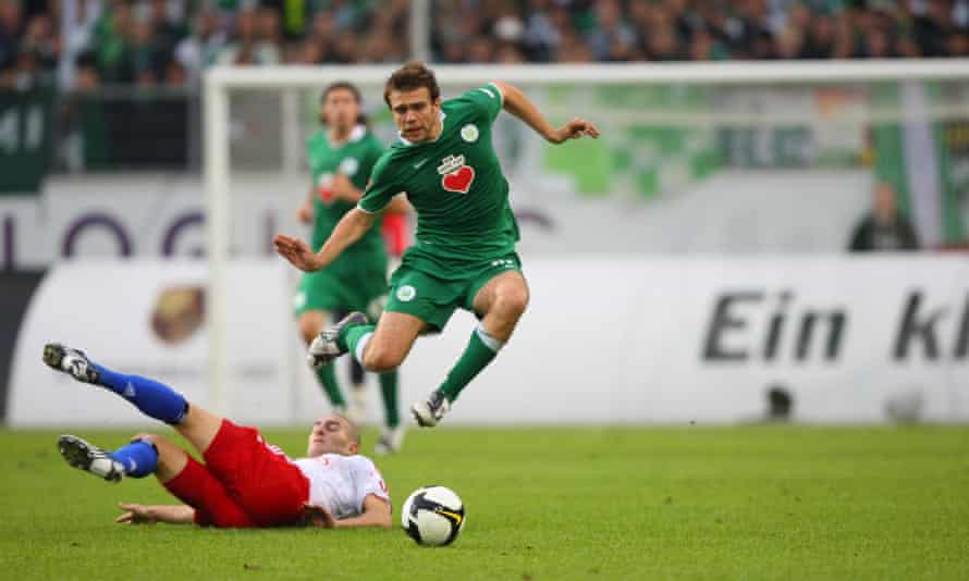 Zvjezdan Misimovic was signed by Wolfsburg to assist the strike partnership of Dzeko and Grafite.